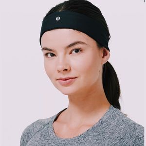 LULU LEMON FLY AWAY TAMER HEADBAND II LUXTREME